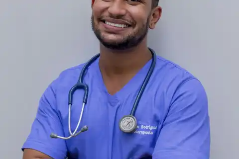 Clinic-Y surgeon 2